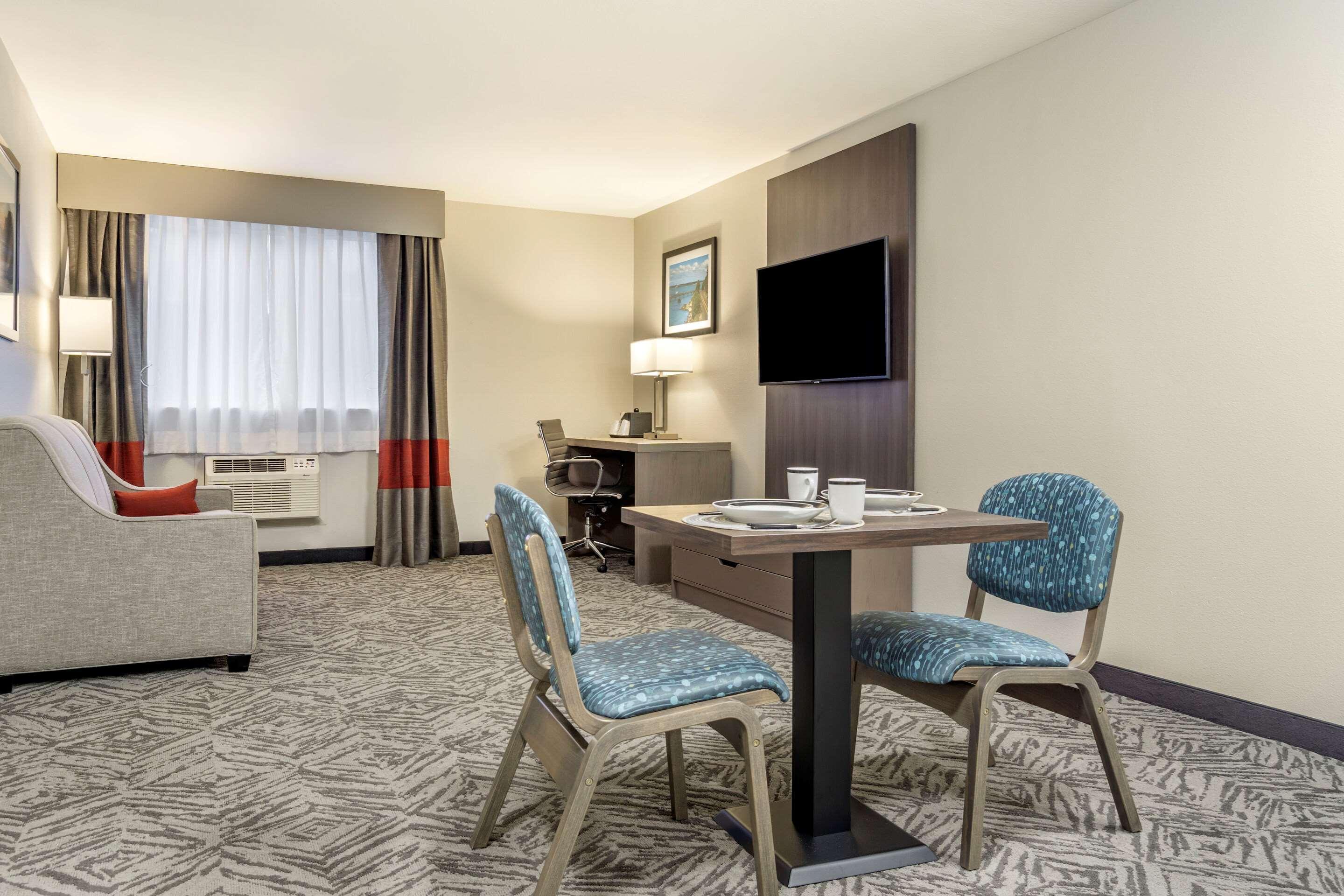 Comfort Inn & Suites Pacific - Auburn Extérieur photo