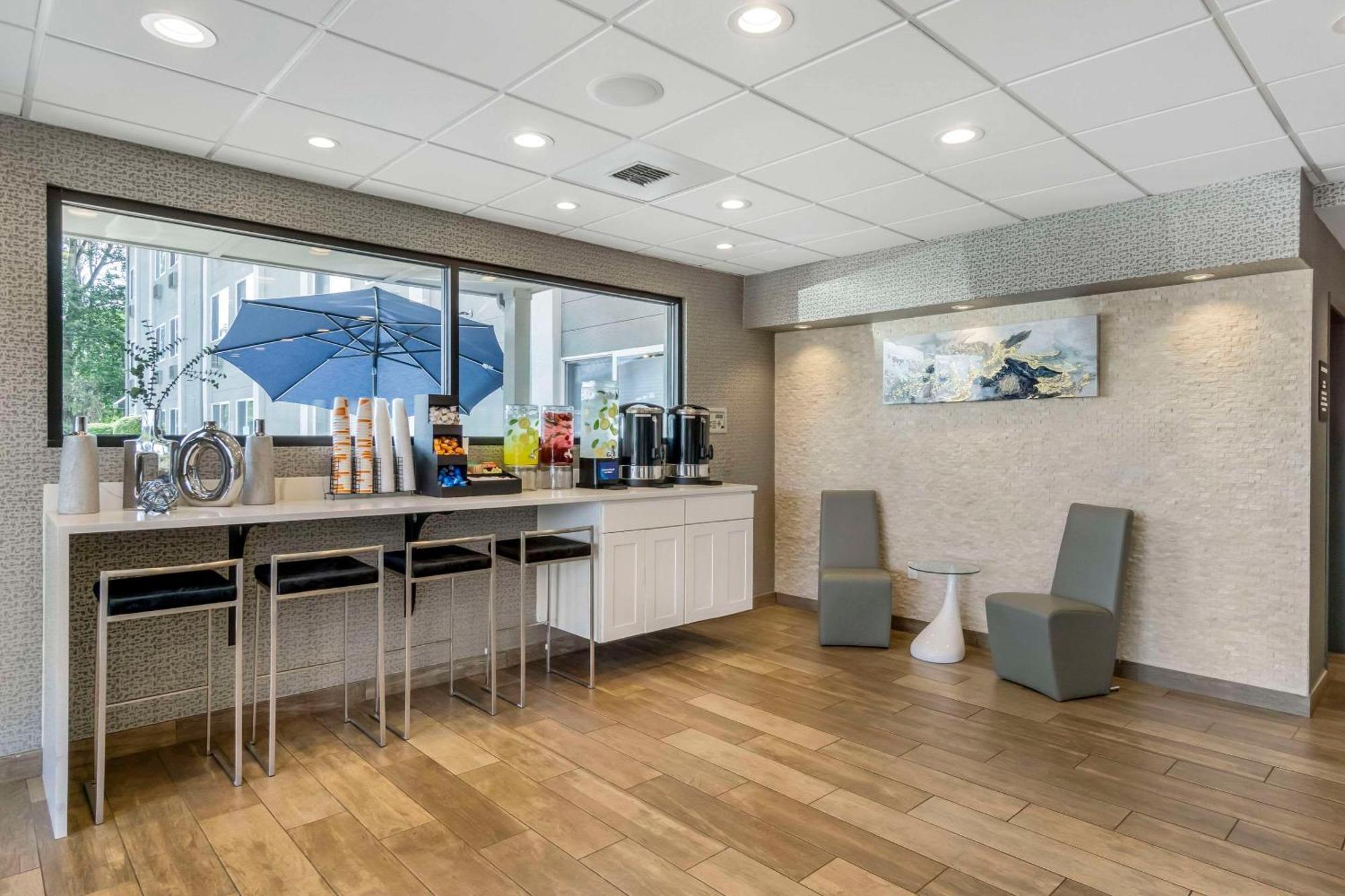 Comfort Inn & Suites Pacific - Auburn Extérieur photo