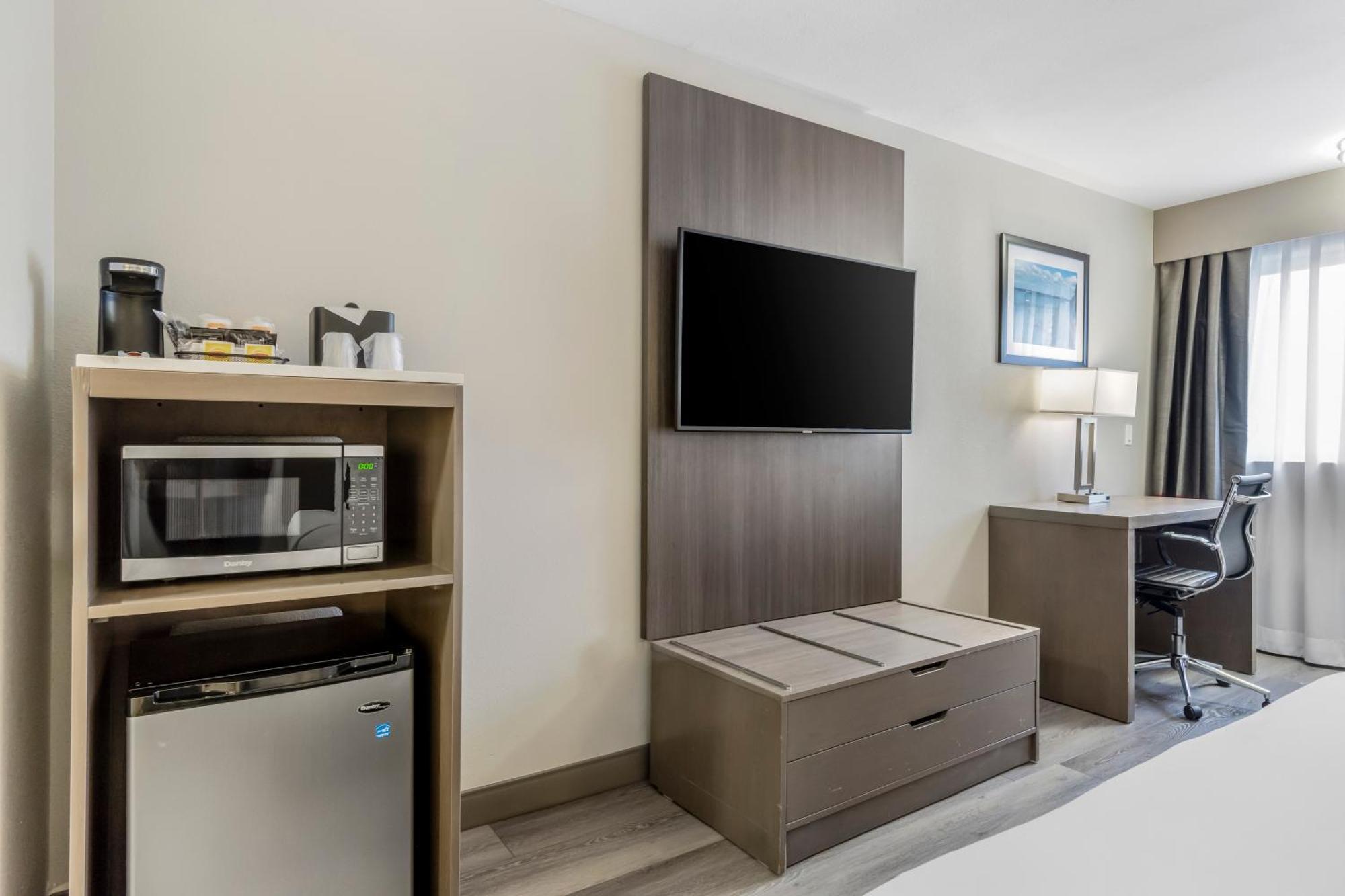 Comfort Inn & Suites Pacific - Auburn Extérieur photo